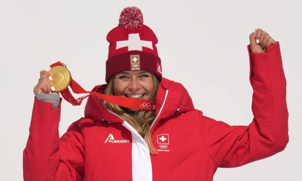 Corinne Suter downhill esqui alpino pequim-2022