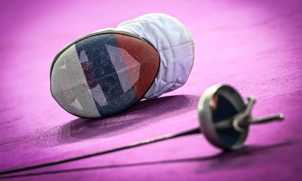 Copa do Mundo de espada de Sochi é cancelada em andamento pela Federação Internacional de Esgrima