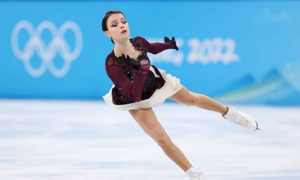Kamila VAlieva quarto lugar patinação artística jogos olímpicos de inverno de pequim-2022