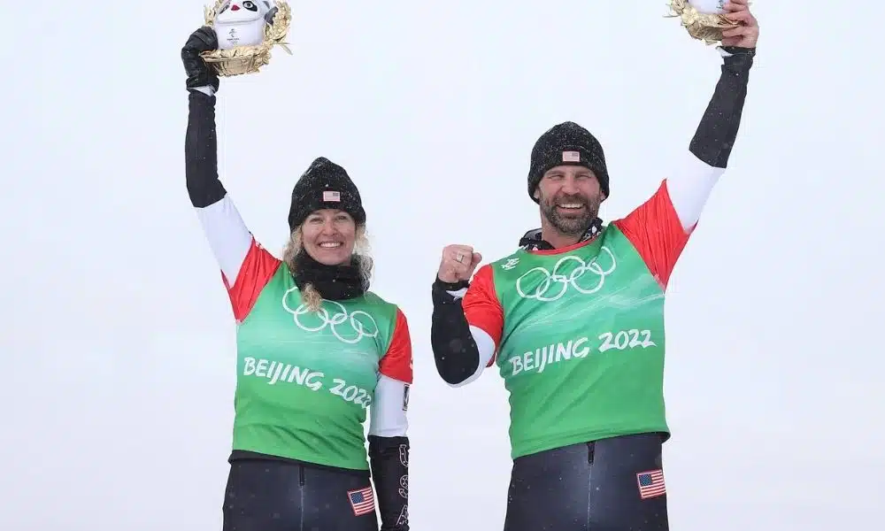 Medalha de ouro equipe mista Snowboard Cross