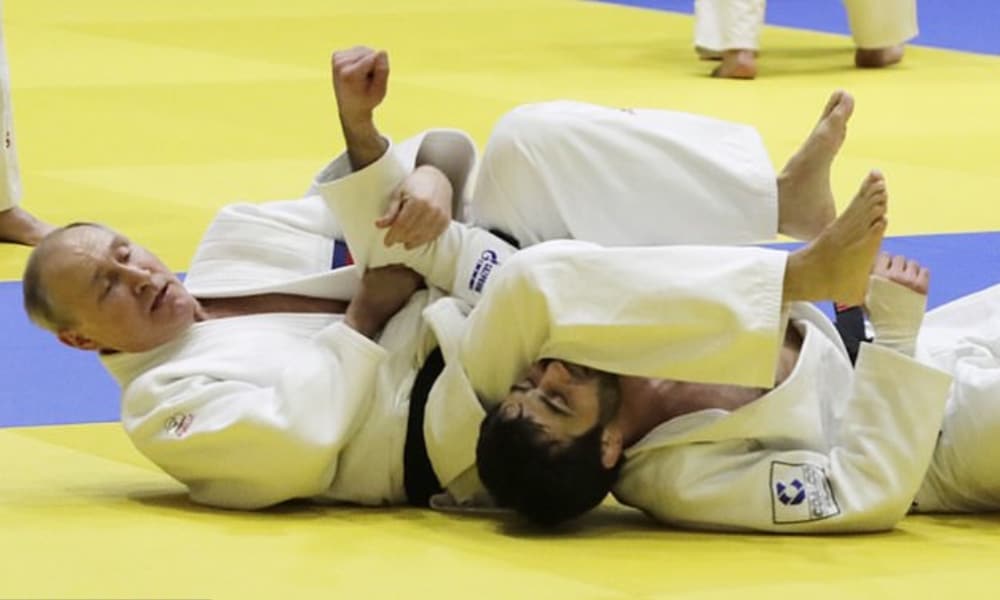 Vladimir Putin é suspenso da Federação Internacional de Judô e Grand Slam de Kazan é cancelado