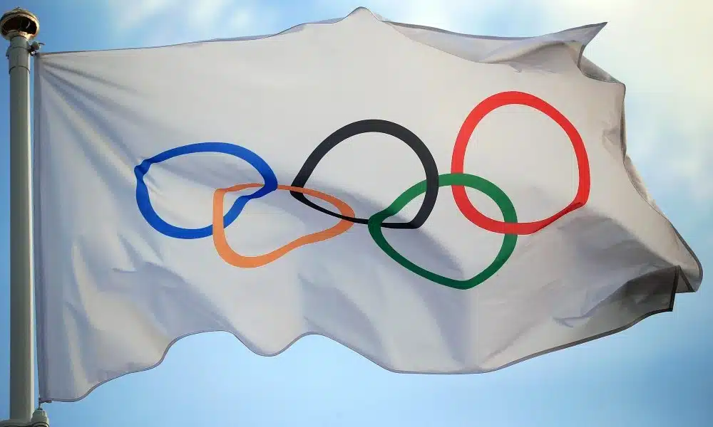 COI bandeira COI recomenda que Rússia não participe das competições por causa da Guerra na Ucrânia - presidente