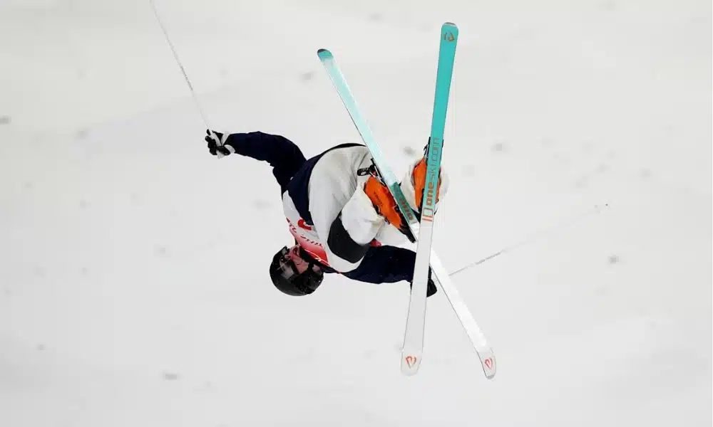 Walter Wallberg vence moguls masculino em Pequim 2022