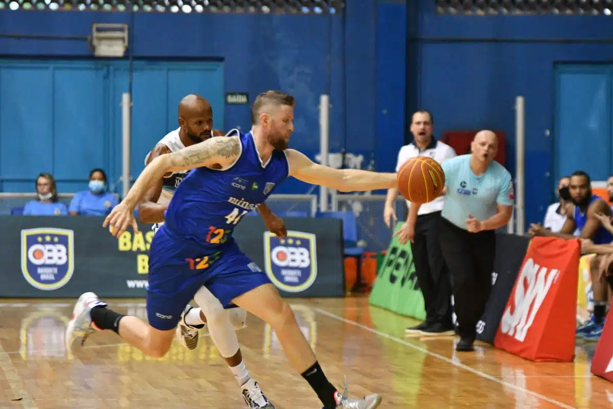 Renan 123 minas contra rio claro basquete masculino nbb lnb