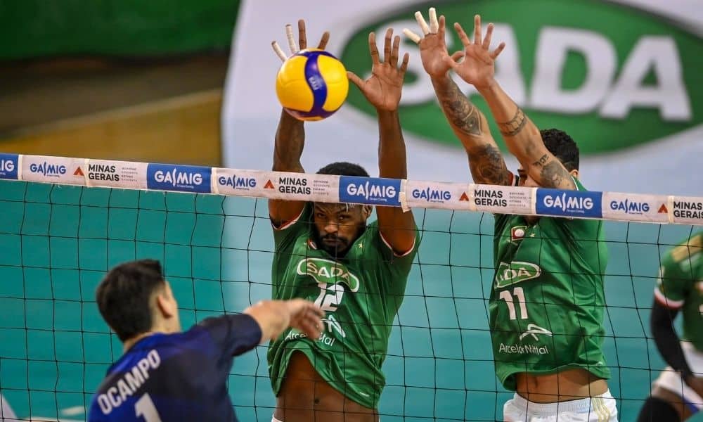 Cruzeiro x Policial - Sul-Americano de vôlei masculino