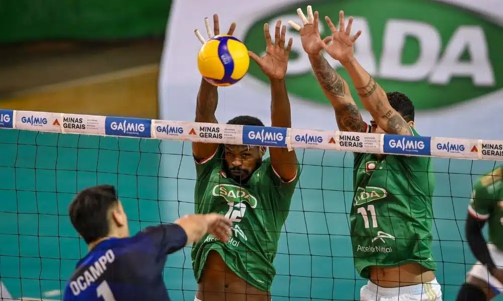 Cruzeiro x Policial - Sul-Americano de vôlei masculino