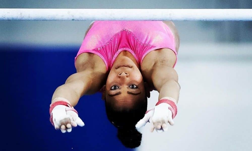 carolyne pedro mundial por aparelhos ginástica artística