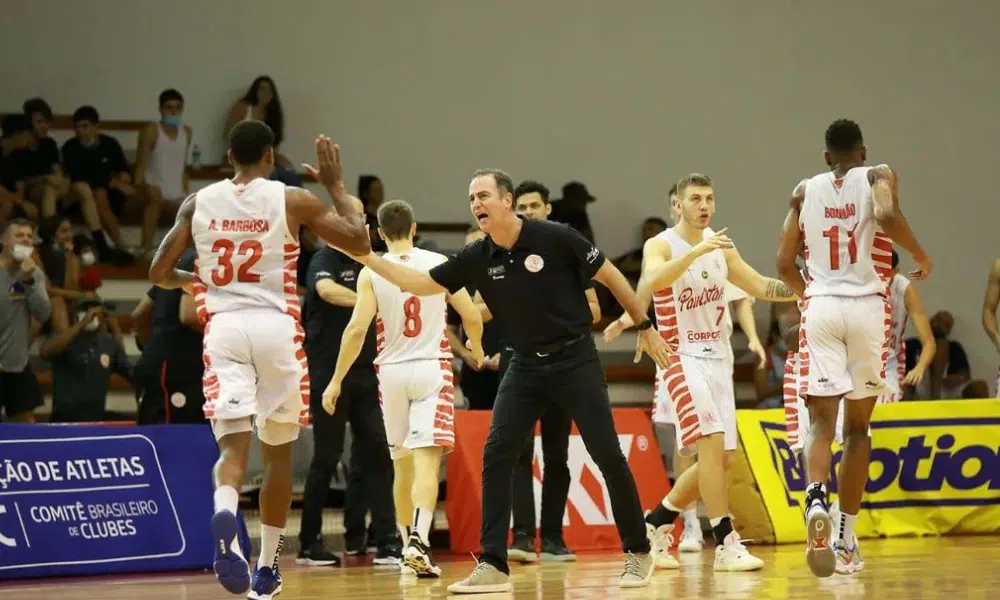 Paulistano venceu o líder Franca pelo NBB