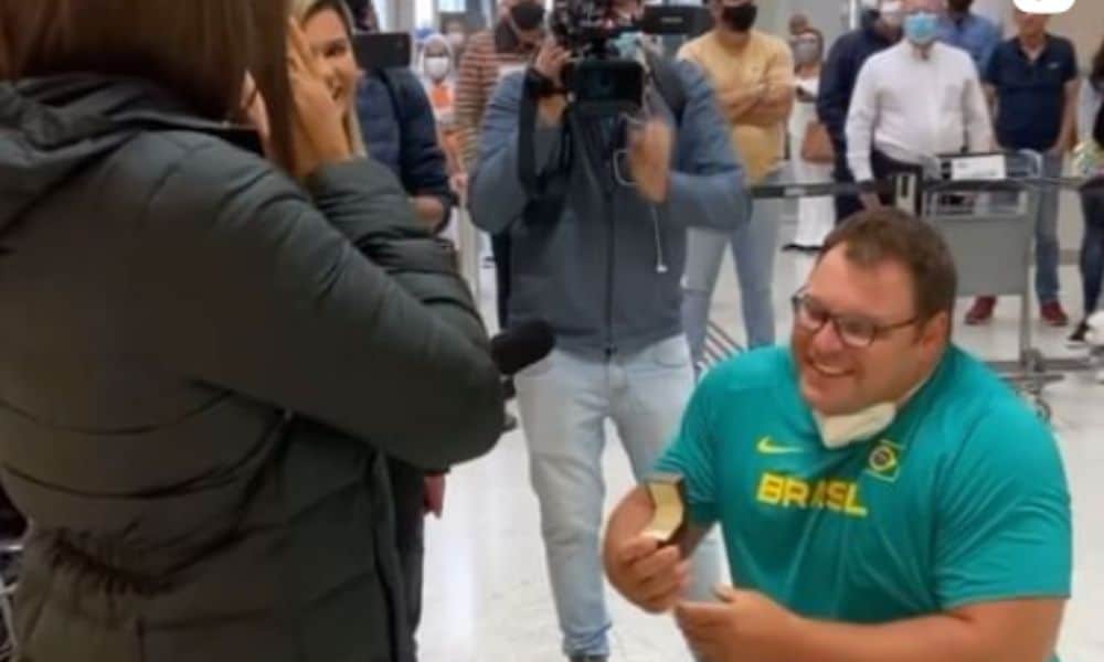 darlan romani pede esposa em casamento
