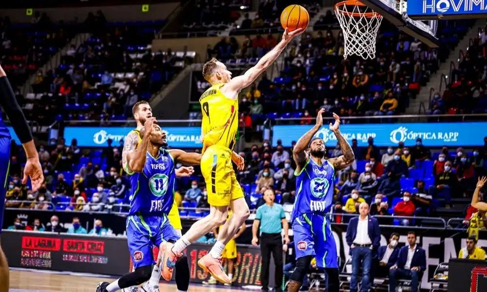 Marcelinho Huertas Champions League