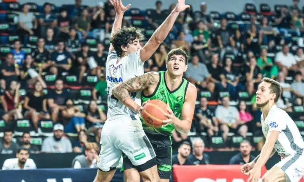 Gabriel Jaú Bauru x Pato NBB playoffs