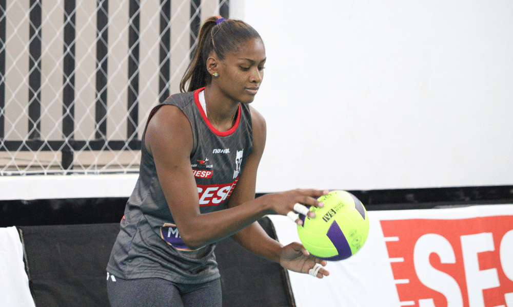 Mayany renova com o Sesi Vôlei Bauru