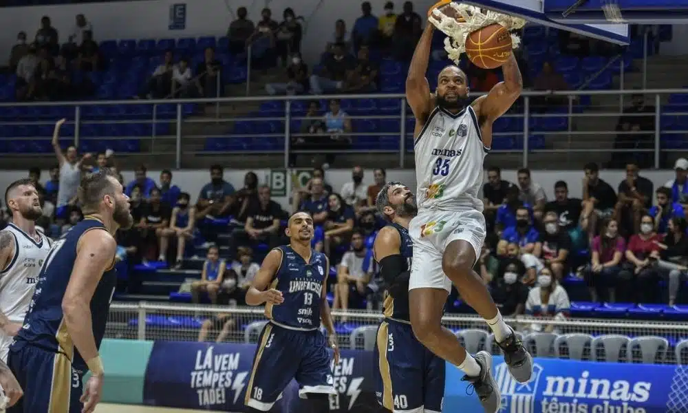 Minas bate Unifacisa por 20 pontos na estreia das quartas de final do NBB