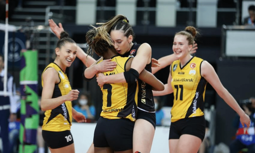 Vakifbank de Gabi Guimarães classificado para a final da Champions League de vôlei feminino