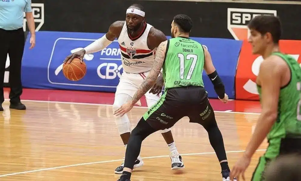 Acompanhe ao vivo Bauru x São Paulo Jogo 2 Quartas de final NBB