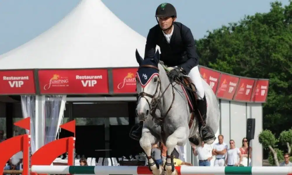 Eduardo Pereira de Menezes vence prova de saltos em CSI 4* na França