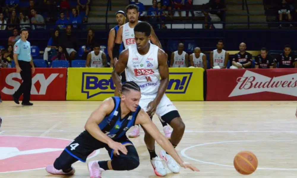 Franca varre Pinheiros quartas NBB