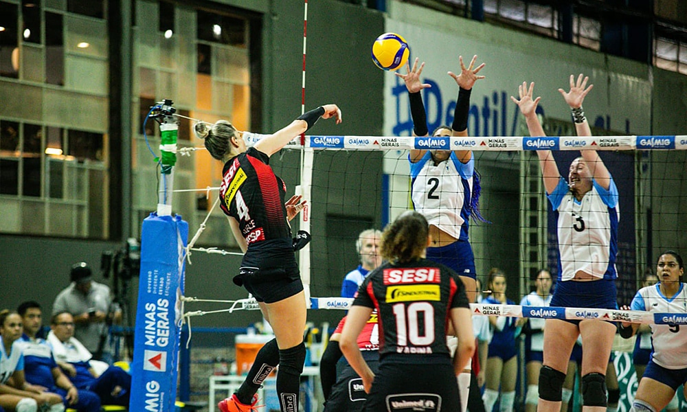 Suelle vôlei bauru sesi vôlei bauru regatas lima sul-americano de clubes vôlei feminino medalha de bronze
