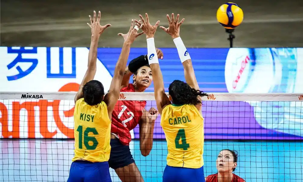 Jordan Thompson Kisy Carol Brasil x Estados Unidos Liga das Nações de vôlei feminino