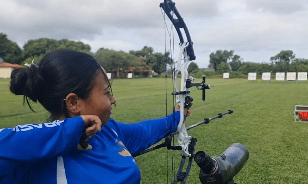 Larissa Ferrari Copa do Mundo de tiro com arco composto