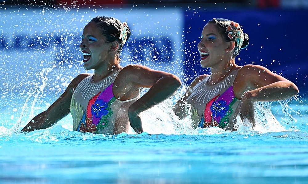 Julia Catharino Laura Miccuci nado artístico dueto técnico Mundial de Esportes Aquáticos Budapeste Hungria Brasil