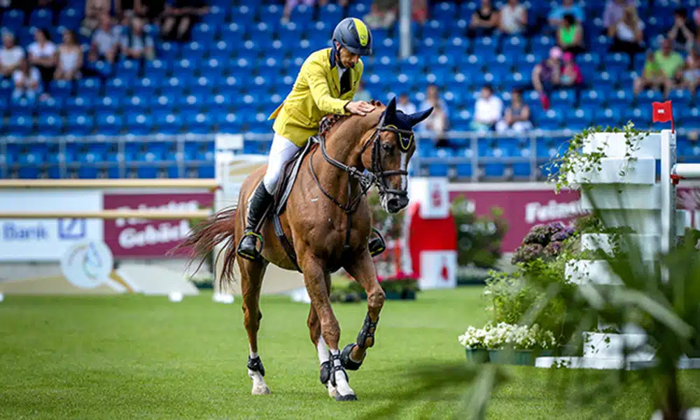 Yuri Mansur hipismo saltos vice campeão medalha de prata segundo lugar Prêmio Handwerk Aachen Alemanha Copa do Mundo