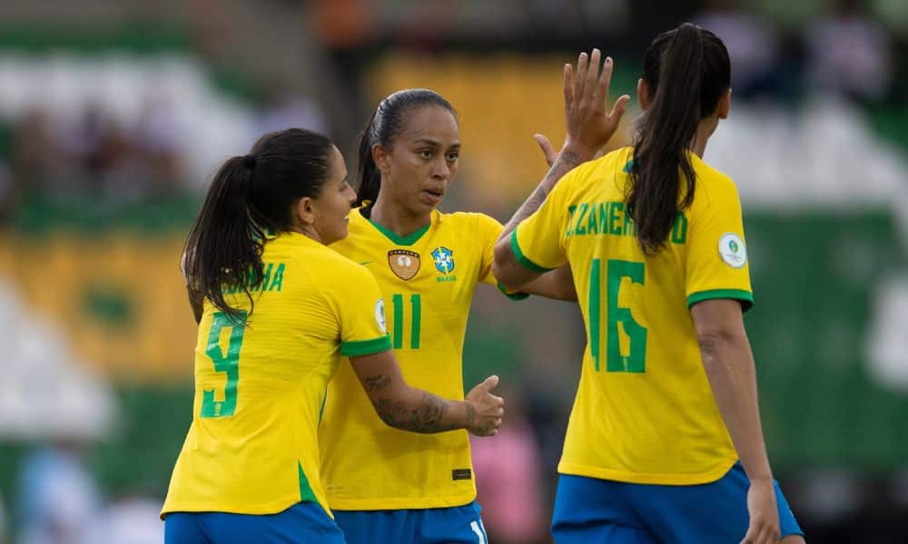 Brasil bate Uruguai e encaminha classificação