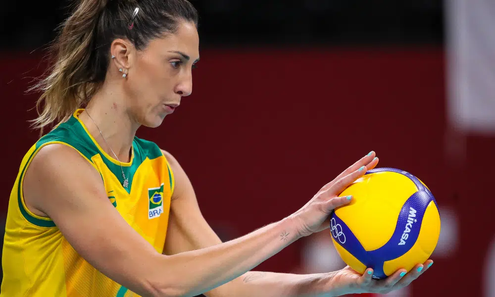 Carol Gattaz bissexualidade ESPN lesão joelho