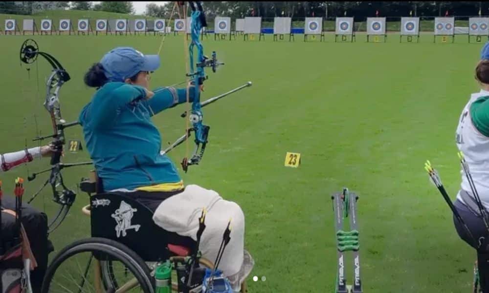 Jane Karla tiro com arco paralímpico Copa europeia de nove mesto