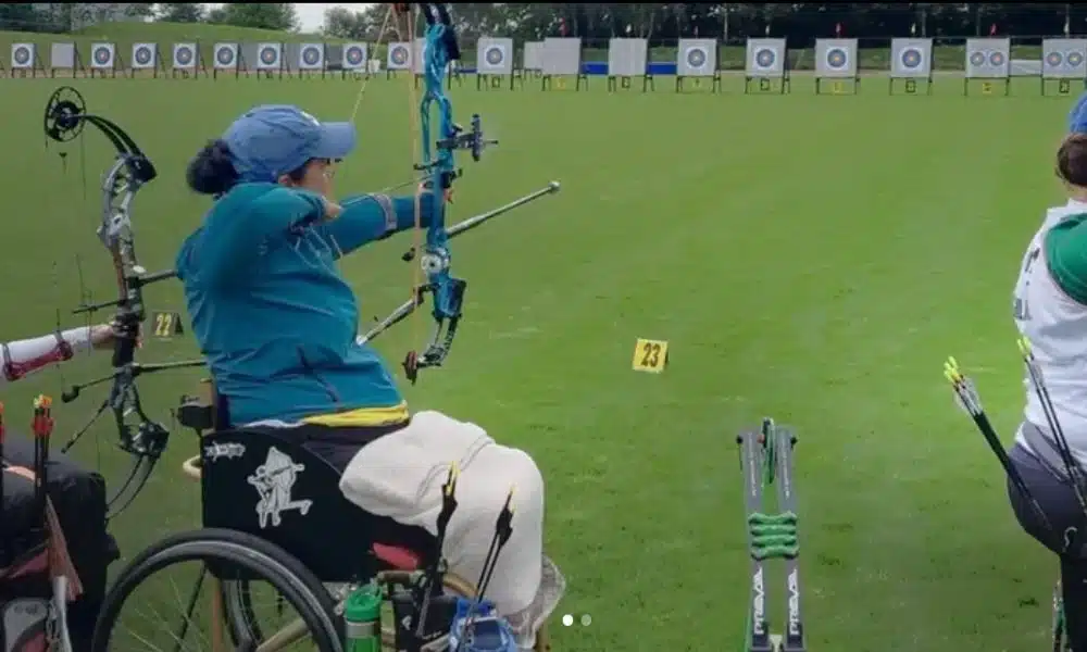 Jane Karla tiro com arco paralímpico Copa europeia de nove mesto