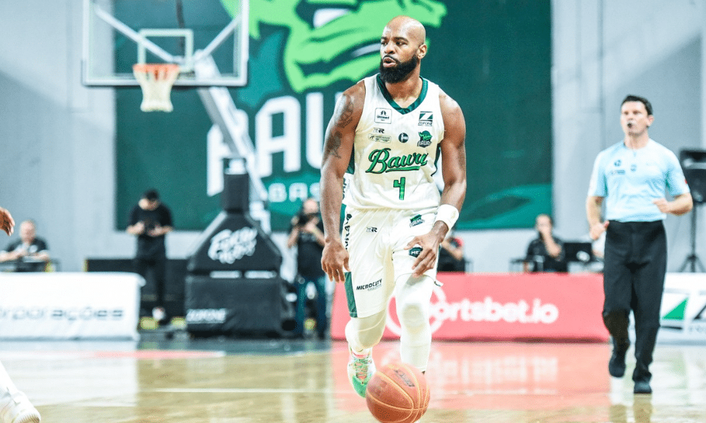 Larry Taylor Bauru Basket