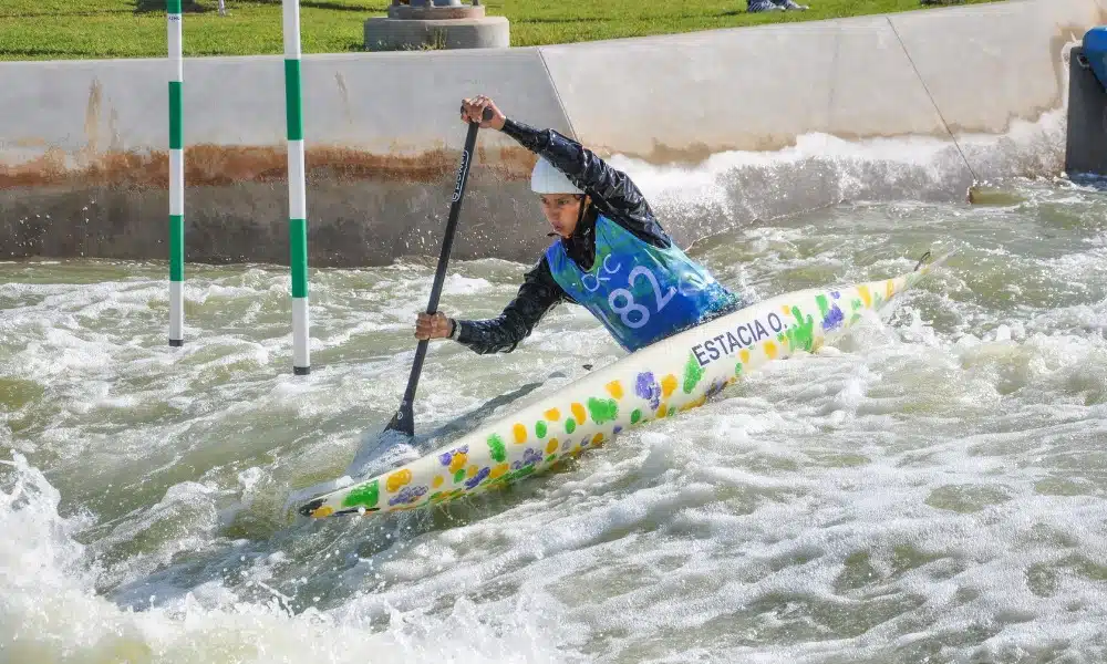 Omira também ocupou o topo do pódio na categoria K1