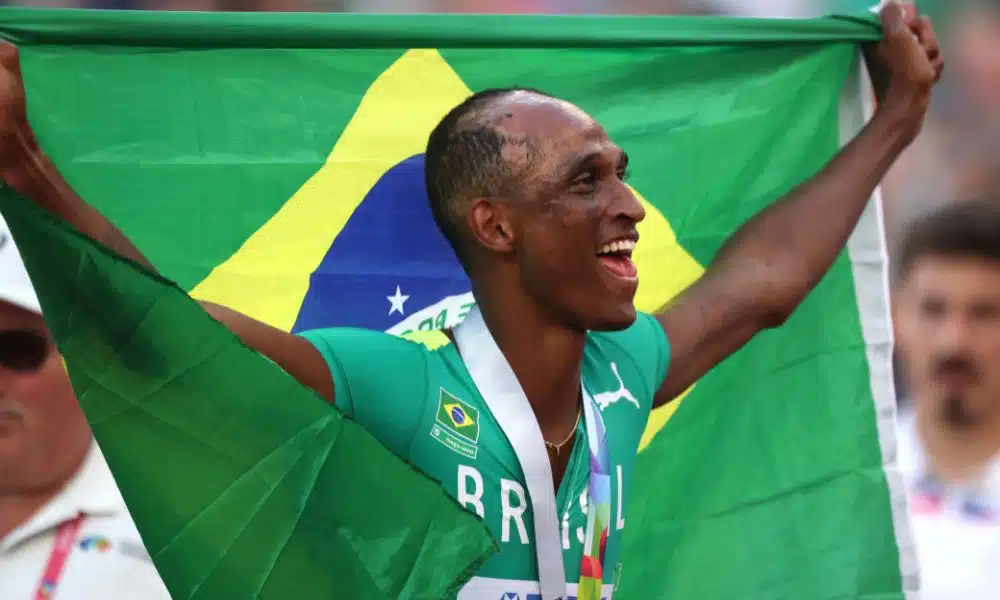 alison dos santos 400 m com barreiras campeão mundial de atletismo