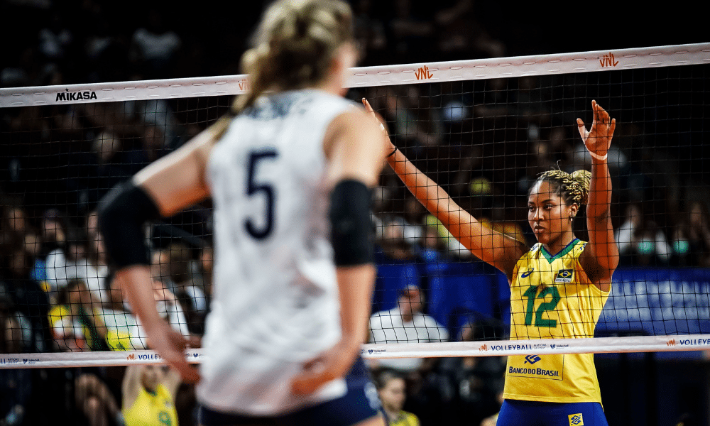 Ana Cristina Mundial de vôlei dispensa