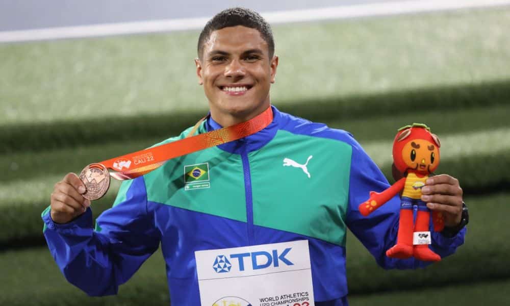 Gabriel Boza conquista bronze no salto em distância do Mundial sub-20