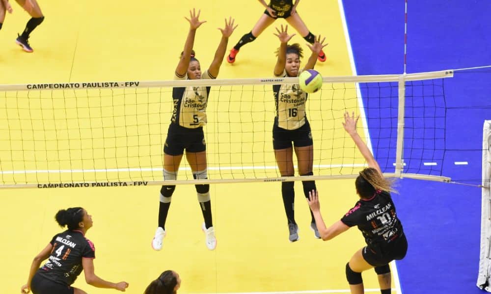 Osasco x Taubaté Bloqueio de Adenizia e Glayce (Renato Antunes | Agência Maxxsports)
