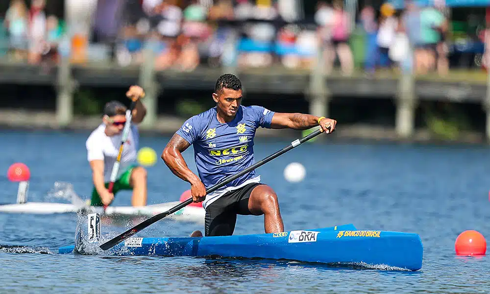 Isaquias Queiroz canoagem velocidade Mundial de canoagem velocidade Halifax Canadá bateria classificatória C1 1000 final