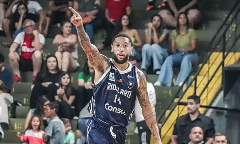 Kenny Dawkins Rio Claro Basquete Campeonato Paulista Basquete masculino Paulista masculino de basquete Osasco
