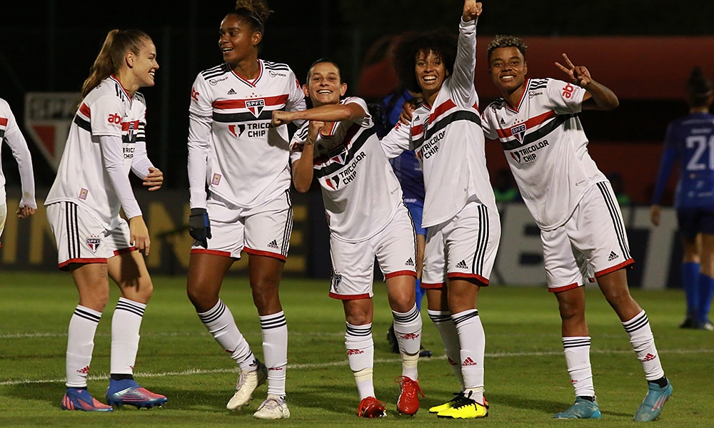 São Paulo goleia EC São Bernardo pelo Campeonato Paulista
