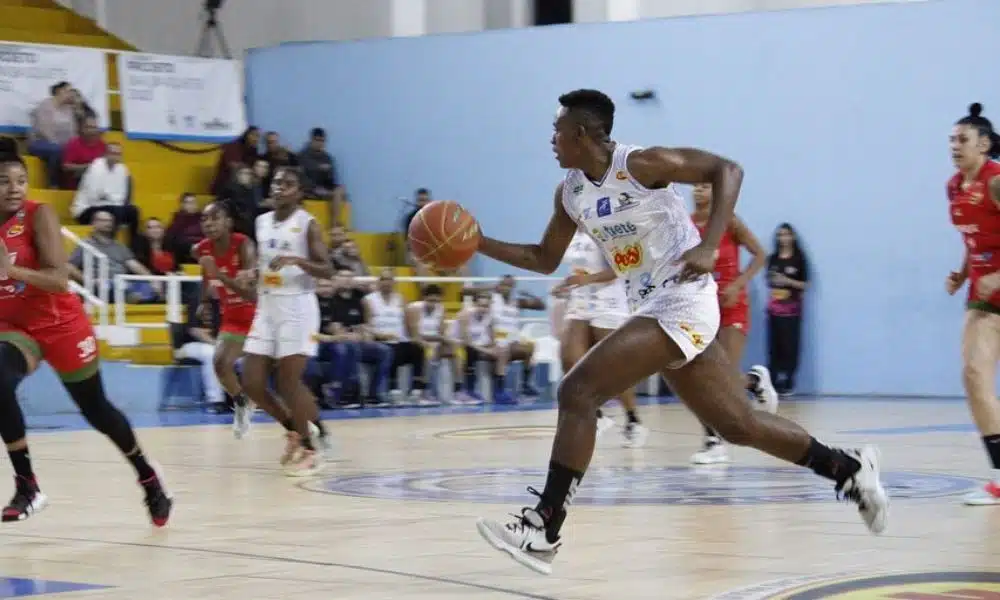 Bax Catanduva x Pindamonhangaba Paulista de basquete feminino