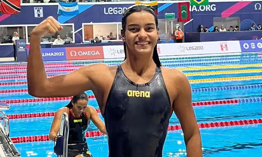 Beatriz Bezerra é prata nos 50 m borboleta no Mundial Júnior de natação