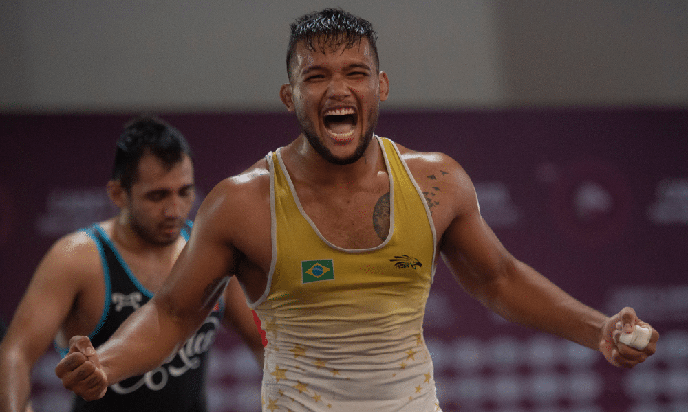 Igor Queiroz camping Sérvia Mundial wrestling