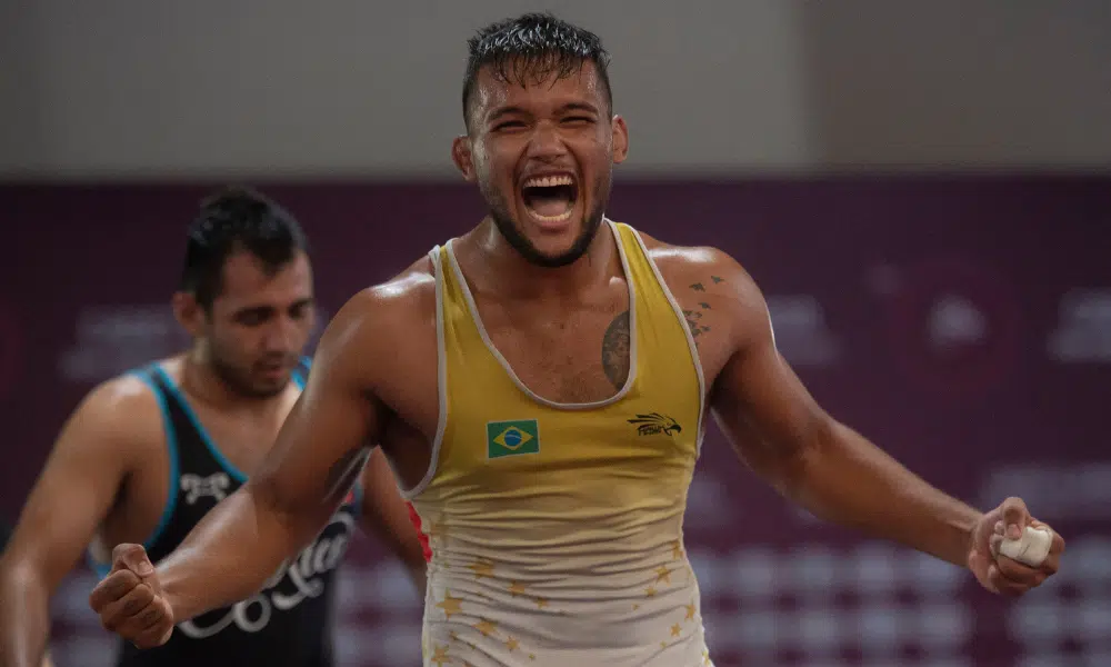 Igor Queiroz camping Sérvia Mundial wrestling