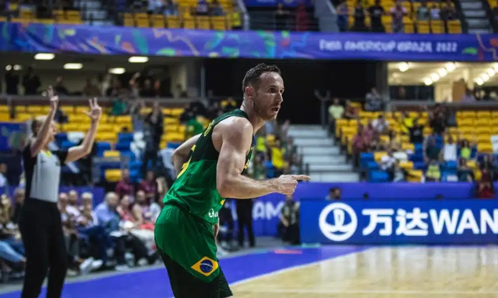 Marcelinho Huertas comemora retorno do Brasil às semifinais AmeriCup de basquete