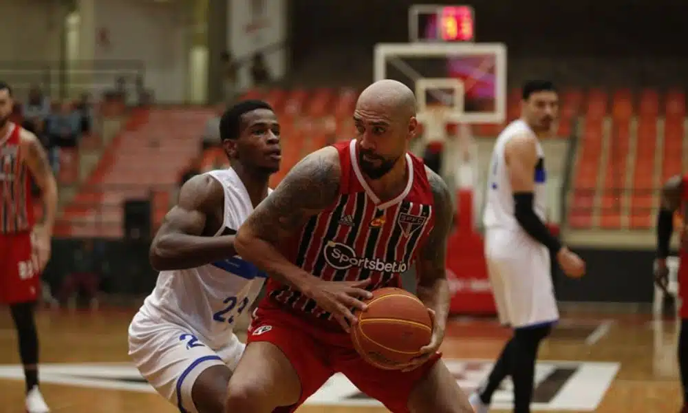 Marquinhos São Paulo x Pinheiros Campeonato Paulista de basquete masculino
