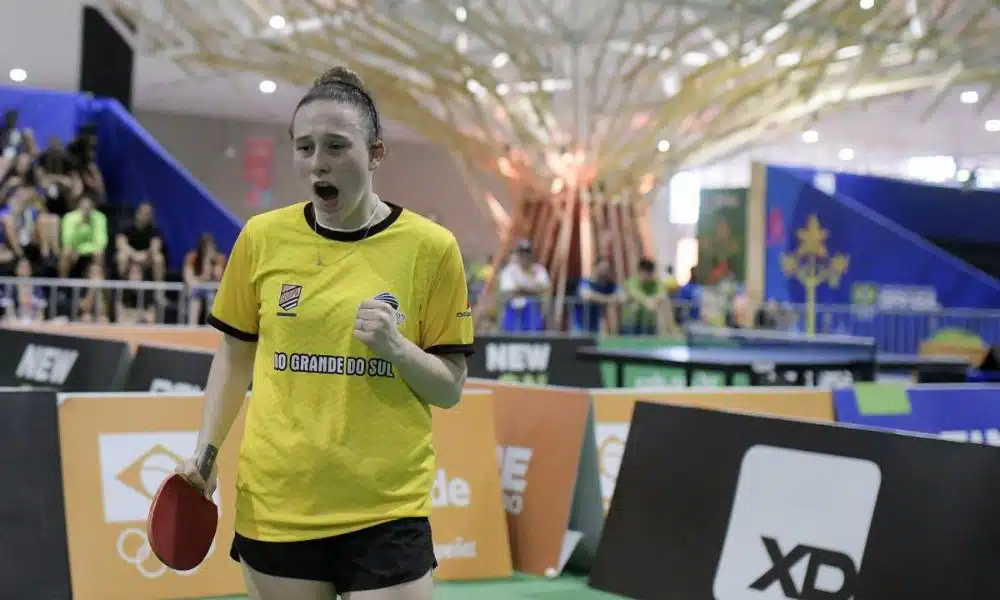 Victoria Strassburger confirma favoritismo e leva ouro no tênis de mesa