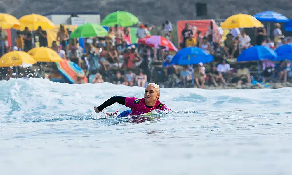 Tati Weston-Webb Tatiana Weston-Webb Filipe Toledo WSL Ítalo Ferreira campeão mundial de surfe