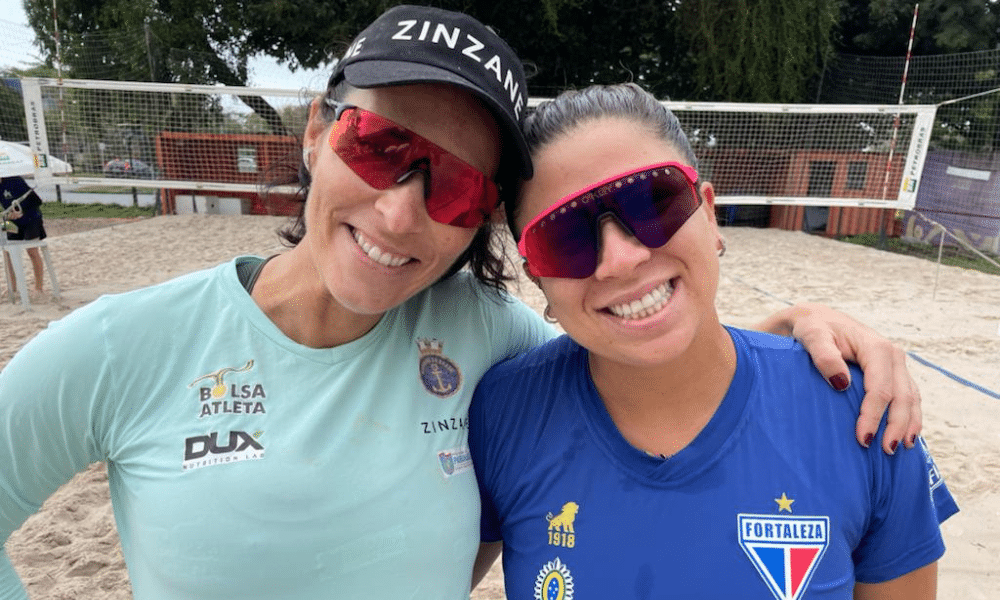 Ágatha e Rebecca vôlei de praia