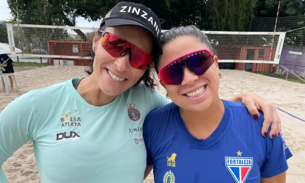 Ágatha e Rebecca vôlei de praia