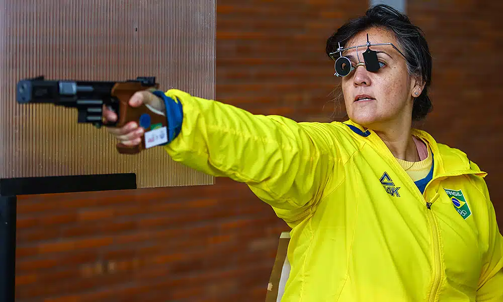Cibele Martins tiro esportivo Jogos Sul-Americanos Brasil medalha de prata medalha de bronze pódios